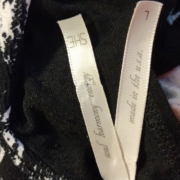 Size L black and white textured floral short sleeves women's midi dress - Picture 5 of 6